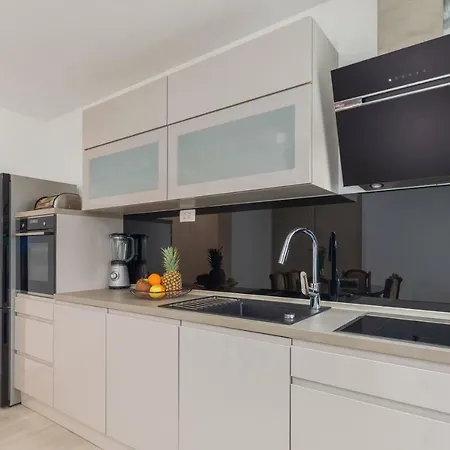 Apollo 3 * تروغير